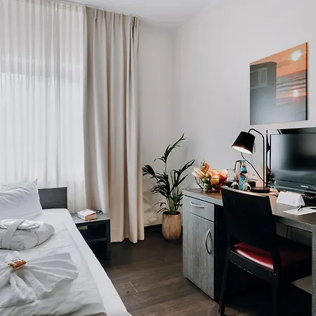 Bloemfontein 3*