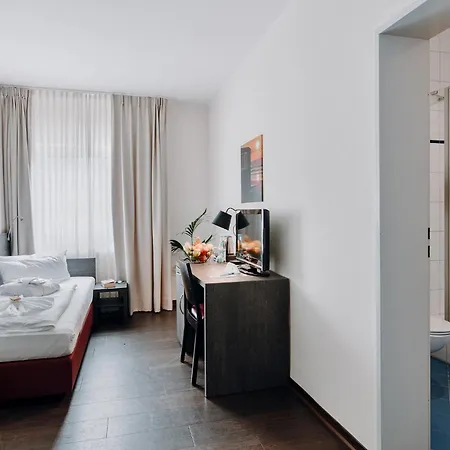 Bloemfontein 3*